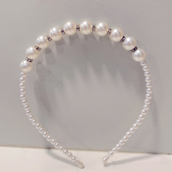 5/$25 item: Two Faux Pearl Headbands - Picture 5 of 5